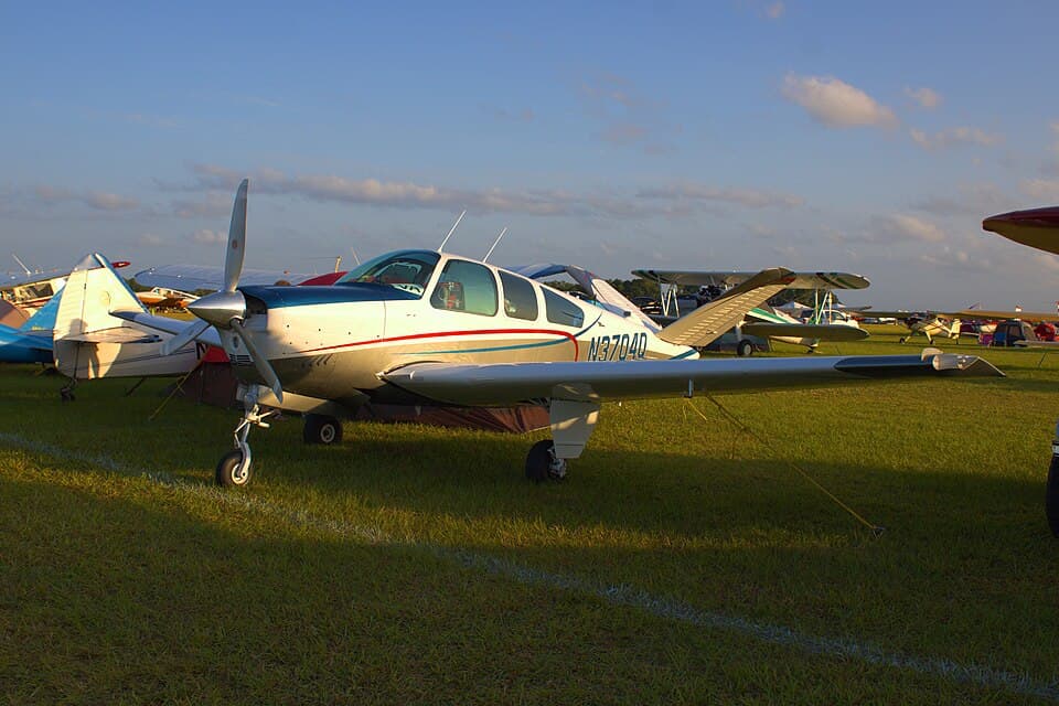 Beechcraft V35 Bonanza exterior photograph