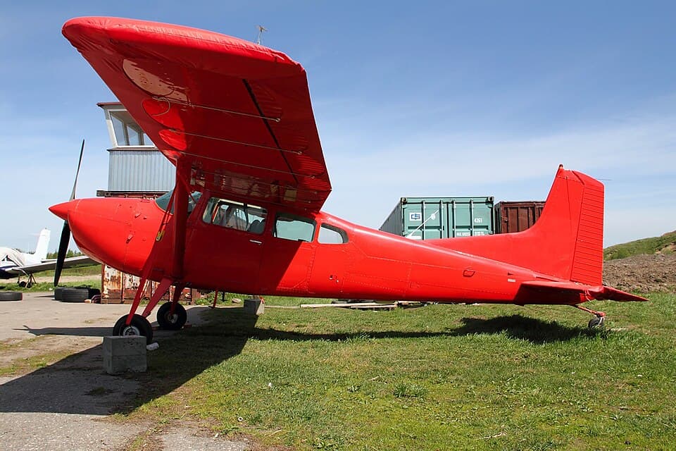 Cessna A185F Skywagon exterior photograph