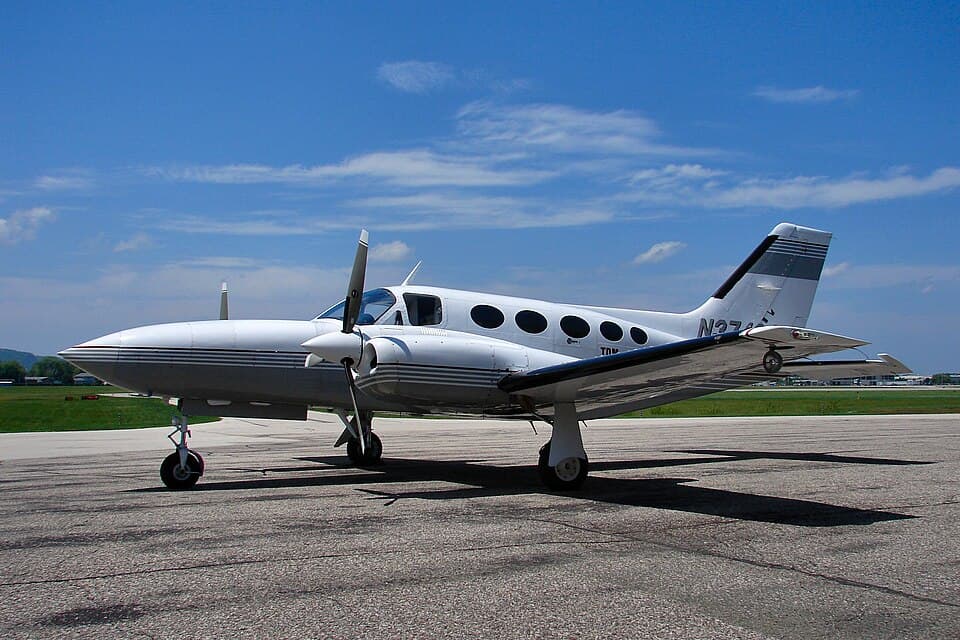 Cessna 421 Golden Eagle exterior photograph