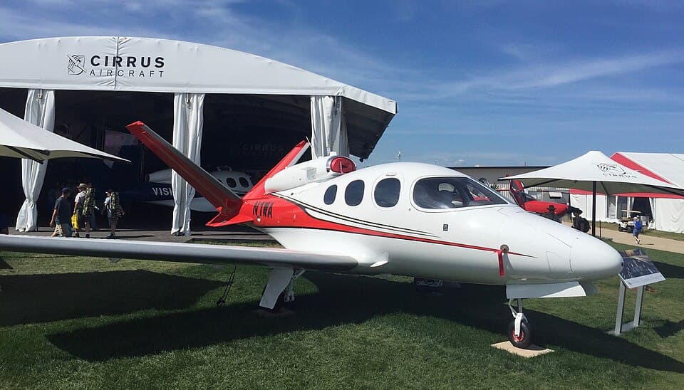 Cirrus Vision SF50 exterior photograph