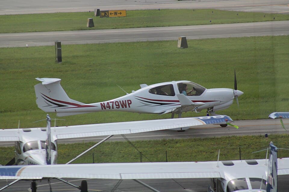Diamond DA40 NG exterior photograph
