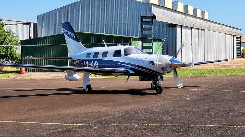 Piper M500 exterior photograph