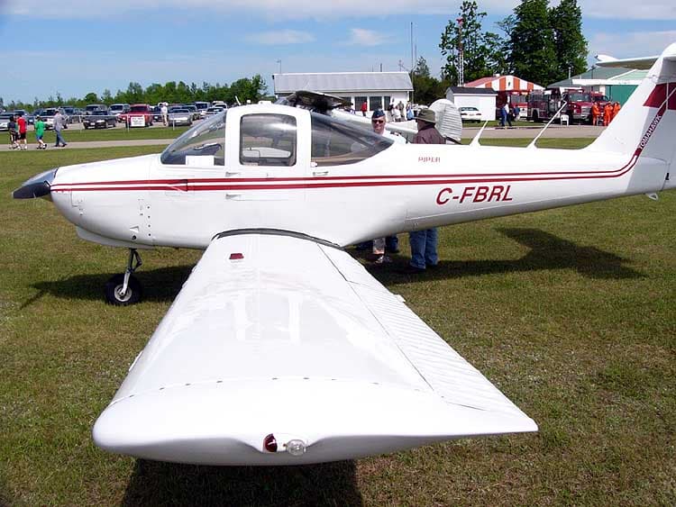 Piper PA-38-112 Tomahawk exterior photograph