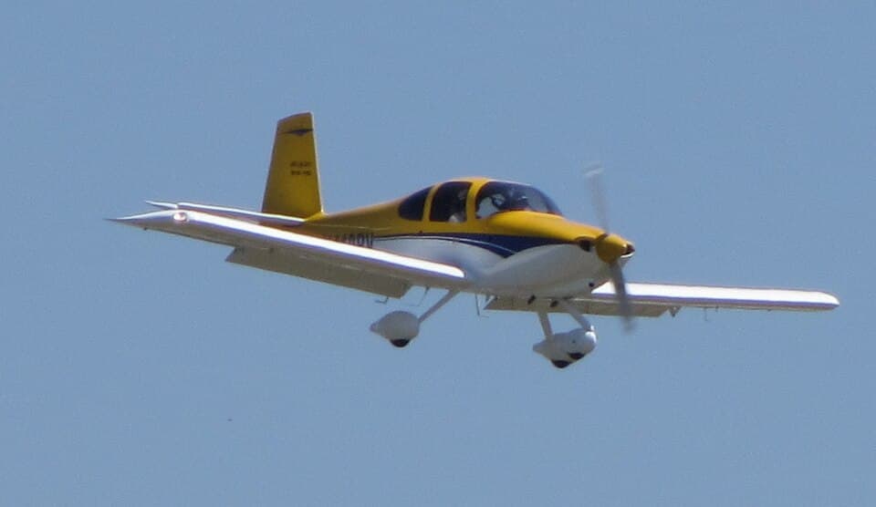 Van’s RV-10 exterior photograph